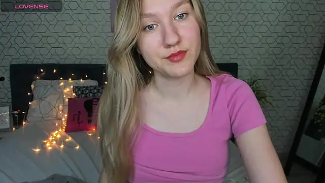 Mariel Brown online show from January 21, 2025, 11:56 am