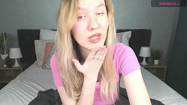 Mariel Brown online show from January 24, 2025, 10:43 am