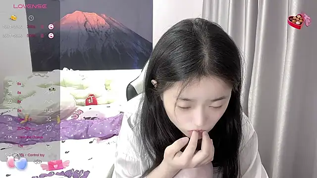Mia-6688 online show from February 24, 2025, 1:02 am