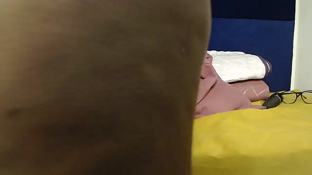 Busty-Londie online show from March 20, 2025, 8:40 pm