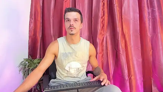 Snapshot of DonyBrown chatting on September 19, 2025, 4:38 am DonyBrown online show from September 19, 2025, 4:38 am