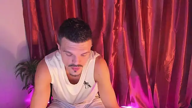 Snapshot of DonyBrown chatting on October 3, 2025, 4:14 am DonyBrown online show from October 3, 2025, 4:14 am