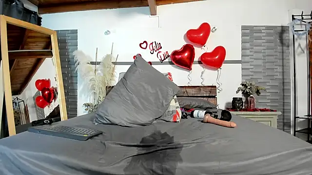 Kimberly lozano online show from February 13, 2025, 2:52 pm