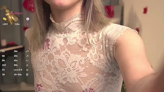 yuinika online show from February 12, 2025, 9:10 am