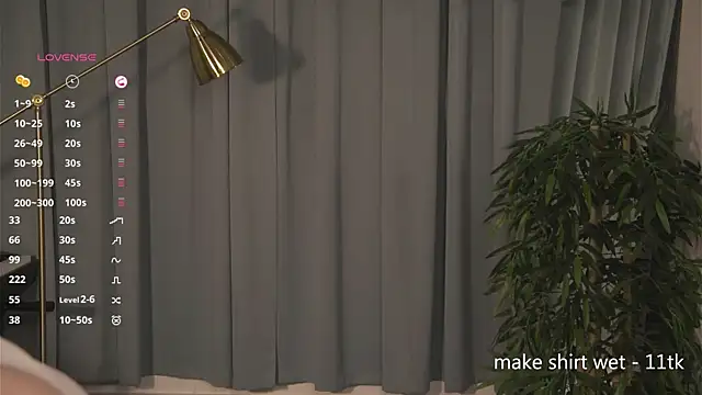 yuinika online show from February 10, 2025, 8:31 am