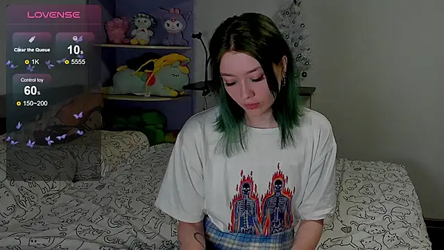 yuinika online show from December 10, 2024, 10:06 am