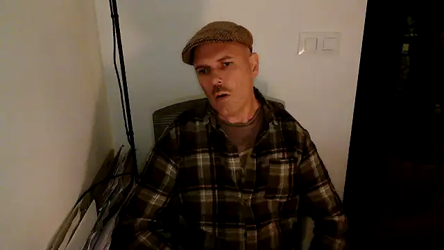 Snapshot of Francesco-ES chatting on December 2, 2024, 10:40 pm Francesco-ES online show from December 2, 2024, 10:40 pm