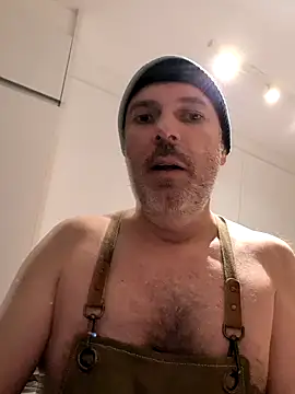 Snapshot of Francesco-ES chatting on December 24, 2024, 6:50 pm Francesco-ES online show from December 24, 2024, 6:50 pm