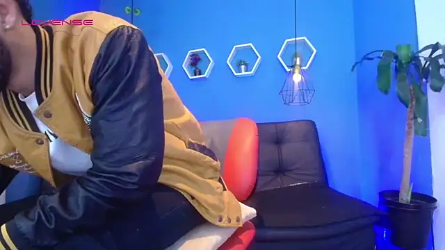 Snapshot of jhon_ath chatting on October 22, 2025, 3:17 am jhon ath online show from October 22, 2025, 3:17 am