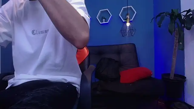 Snapshot of jhon_ath chatting on September 28, 2025, 5:25 am jhon ath online show from September 28, 2025, 5:25 am