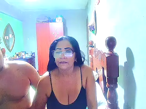 Snapshot of rosi_pamela chatting on December 8, 2024, 3:40 am rosi pamela online show from December 8, 2024, 3:40 am