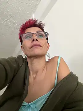 MireyaTorresGu online show from February 18, 2025, 4:58 pm