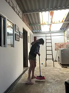 MireyaTorresGu online show from April 14, 2026, 2:33 pm