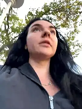 yorkshiregal online show from November 12, 2025, 8:18 am