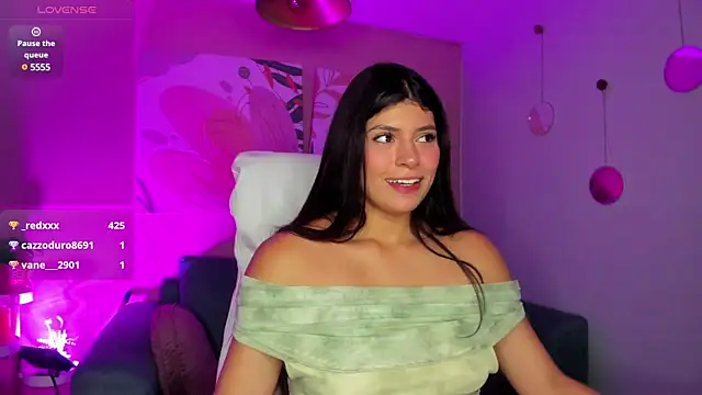 MiaDlucca online show from March 1, 2025, 12:50 am