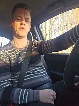 Hectorthyssen1 online show from February 25, 2026, 4:07 pm