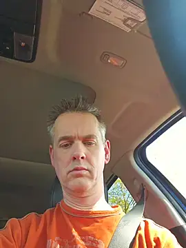 Hectorthyssen1 online show from April 24, 2026, 2:19 pm