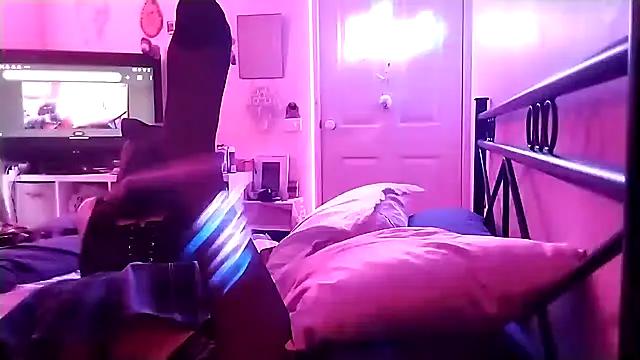 Snapshot of ingrid1982 chatting on February 3, 2025, 5:56 pm ingrid1982 online show from February 3, 2025, 5:56 pm