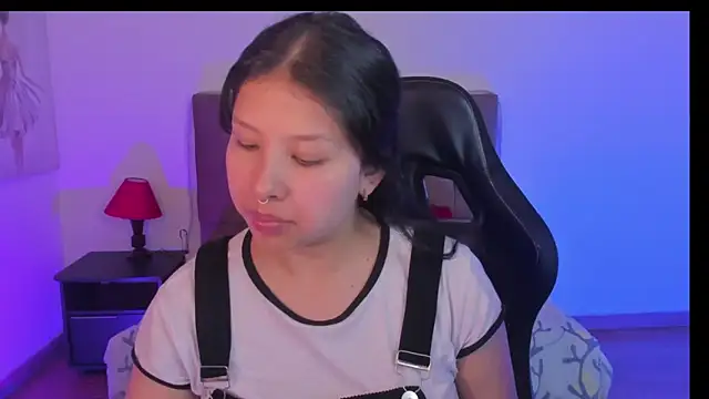 Snapshot of Namiko_Park chatting on February 20, 2026, 9:28 pm Namiko Park online show from February 20, 2026, 9:28 pm