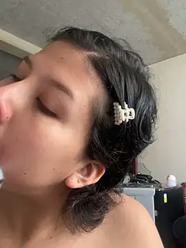 Namiko Park online show from February 28, 2025, 7:14 pm