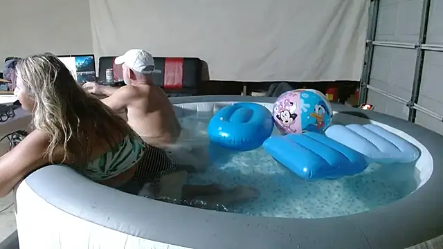 69vivian online show from December 29, 2024, 1:24 am