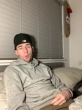 MikesWood21 online show from January 31, 2025, 12:28 am