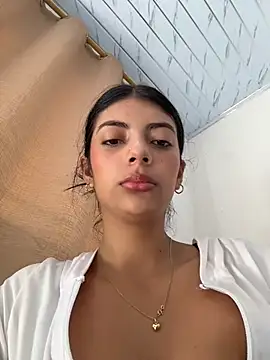 Snapshot of Baby_Niels chatting on March 4, 2026, 2:14 pm Baby Niels online show from March 4, 2026, 2:14 pm