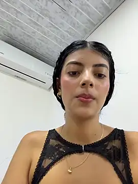 Snapshot of Baby_Niels chatting on February 1, 2026, 5:11 pm Baby Niels online show from February 1, 2026, 5:11 pm