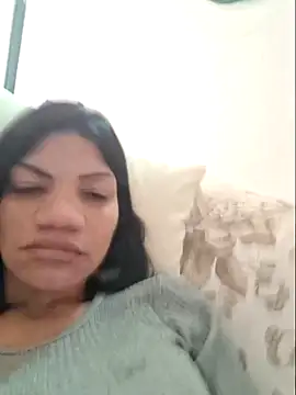 charllottebrasilian online show from May 31, 2026, 2:12 pm