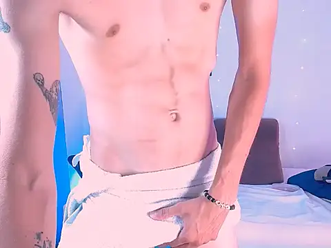 Snapshot of TESEO_HOT chatting on September 17, 2025, 3:36 pm TESEO HOT online show from September 17, 2025, 3:36 pm