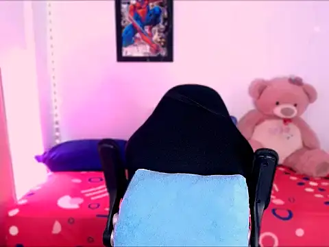 Snapshot of TESEO_HOT chatting on October 27, 2025, 3:02 pm TESEO HOT online show from October 27, 2025, 3:02 pm