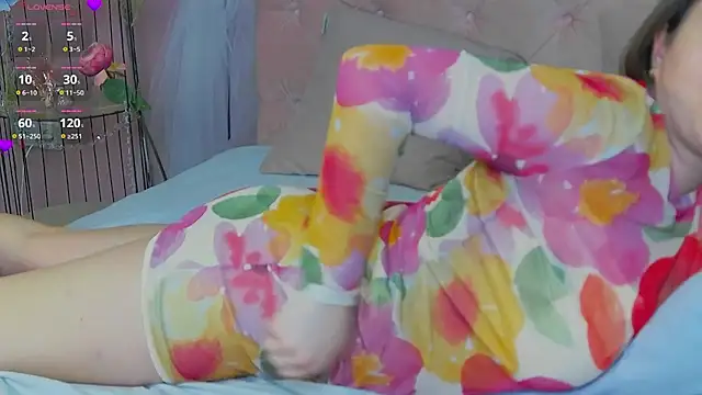 Snapshot of LeonnaJones chatting on March 18, 2025, 6:50 pm LeonnaJones online show from March 18, 2025, 6:50 pm