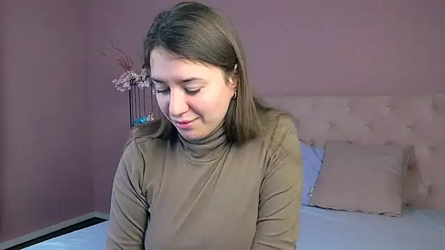 Snapshot of LeonnaJones chatting on February 4, 2025, 12:33 pm LeonnaJones online show from February 4, 2025, 12:33 pm