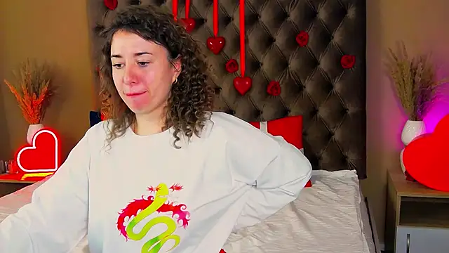 Snapshot of LeonnaJones chatting on February 15, 2025, 9:38 am LeonnaJones online show from February 15, 2025, 9:38 am