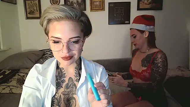 Alexandersonxo online show from December 2, 2024, 8:39 pm