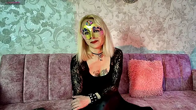 Snapshot of JezabelBlack777 chatting on January 14, 2025, 1:17 pm JezabelBlack777 online show from January 14, 2025, 1:17 pm