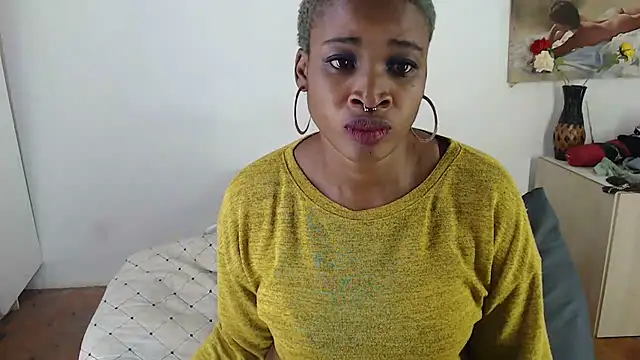 FLOWERLIPS25 online show from February 23, 2025, 10:42 pm