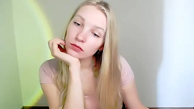 Queen ofLove online show from April 16, 2026, 8:04 am