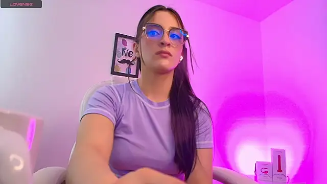 mariaan m  online show from February 7, 2026, 8:39 pm