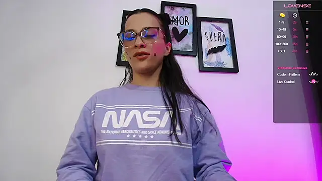 mariaan m  online show from October 2, 2025, 10:24 pm