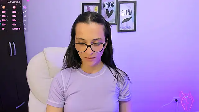 mariaan m  online show from January 31, 2025, 8:33 pm