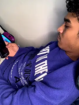 Snapshot of Ryan-hot chatting on October 22, 2025, 11:36 pm Ryan-hot online show from October 22, 2025, 11:36 pm