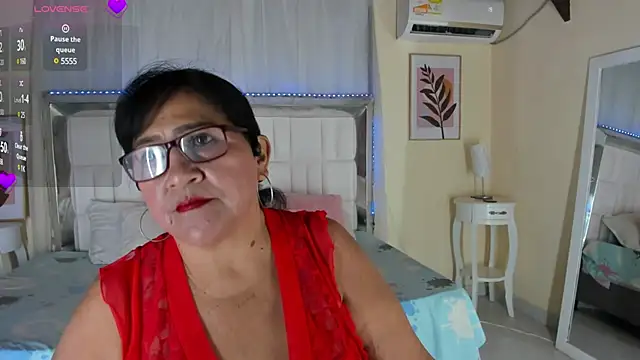 Snapshot of AmandaOlson chatting on December 17, 2024, 2:55 pm AmandaOlson online show from December 17, 2024, 2:55 pm