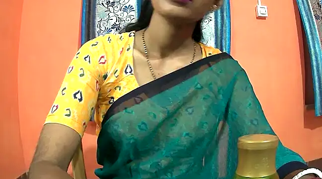 sexy janu25 online show from March 18, 2025, 12:50 pm