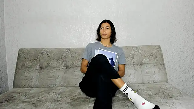 juliann sexxx18 online show from March 21, 2025, 4:51 pm