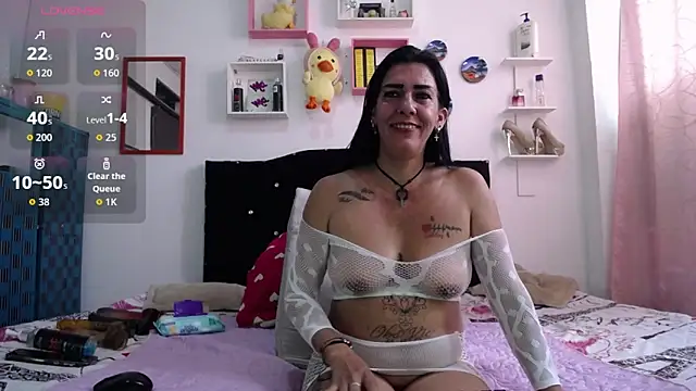 Snapshot of la_gatabk_ chatting on December 14, 2025, 6:35 pm la gatabk online show from December 14, 2025, 6:35 pm