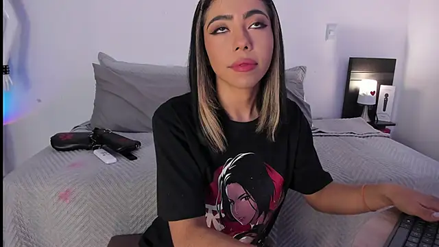 AndreaVelasco online show from March 22, 2026, 4:19 pm