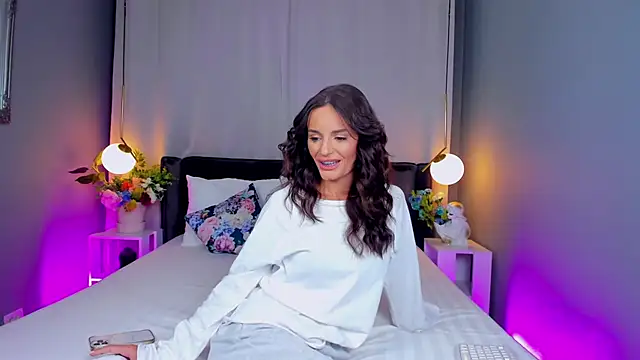 CarlaWhite online show from October 2, 2025, 3:43 am