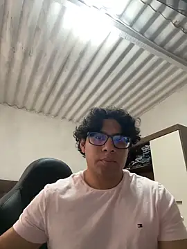 ikkipro online show from February 2, 2026, 10:53 pm