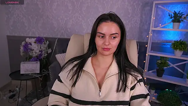 MilashaLovely online show from November 25, 2025, 8:47 am